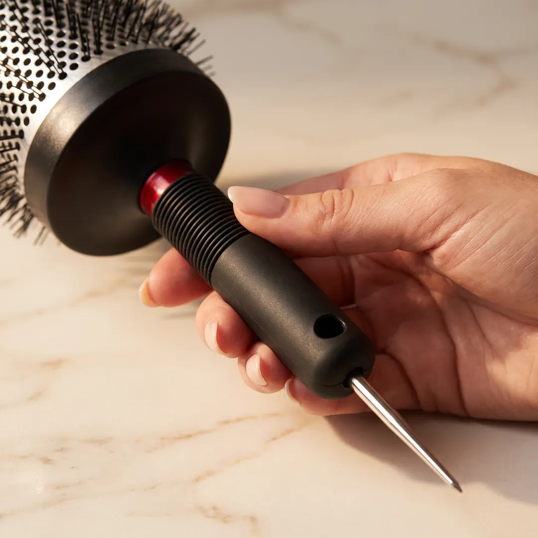 Cricket Thermal Brush Sectioning Pick Detail